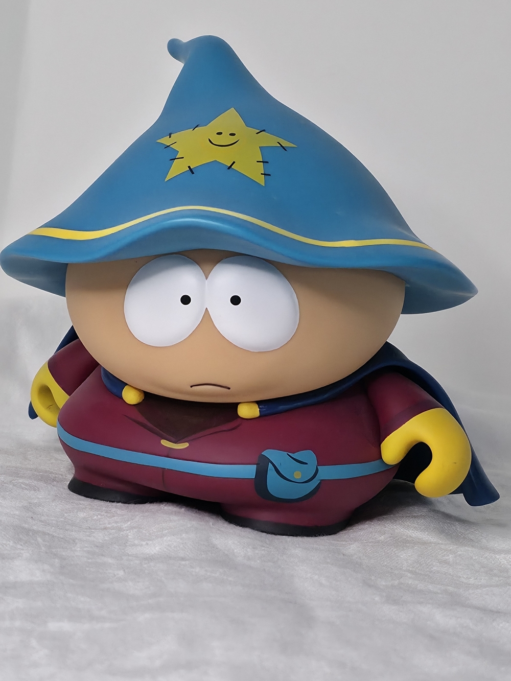 South Park Grand Wizard Cartman Kidrobot 6" Vinyl Figure Stick of Truth